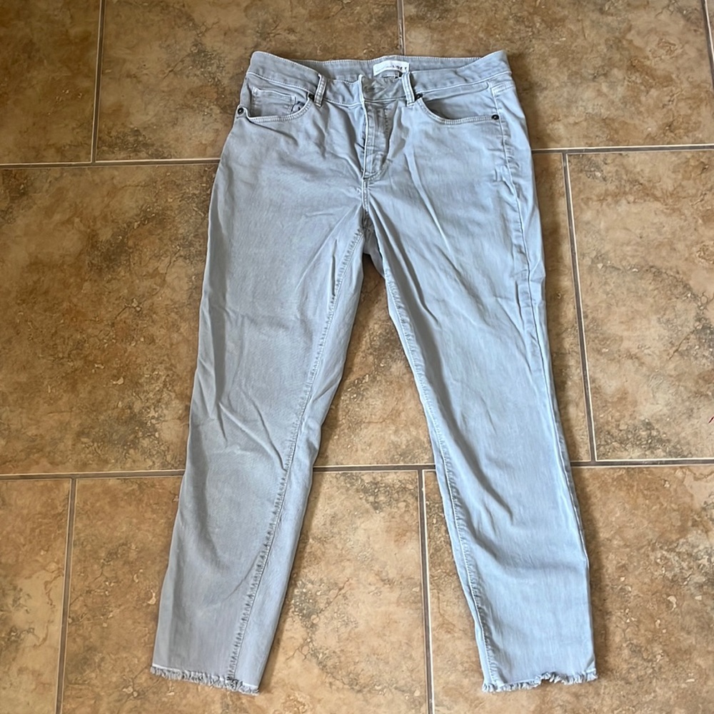 Loft grey curvy skinny crop jean